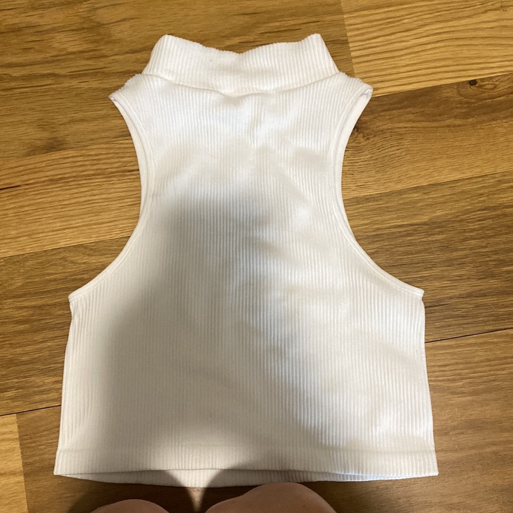 white turtleneck tank - Picture 2 of 6